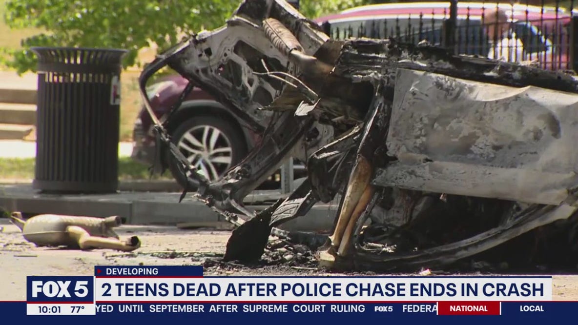 2 teens dead after police chase ends in fiery crash in DC